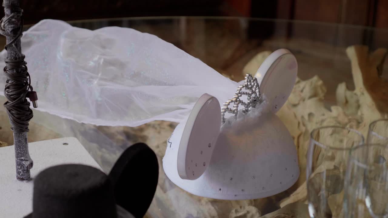 웨딩 호의 미키와 미니 마우스