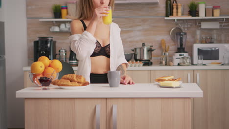 Sexy-lady-drinking-juice