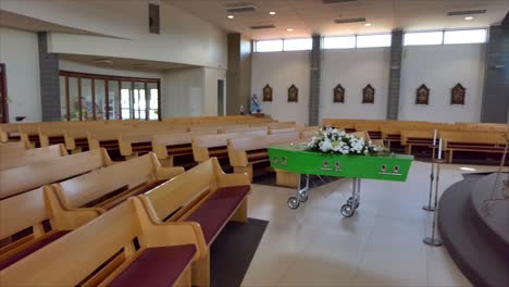 toma de capilla religiosa cristiana o católica y altar para los fieles