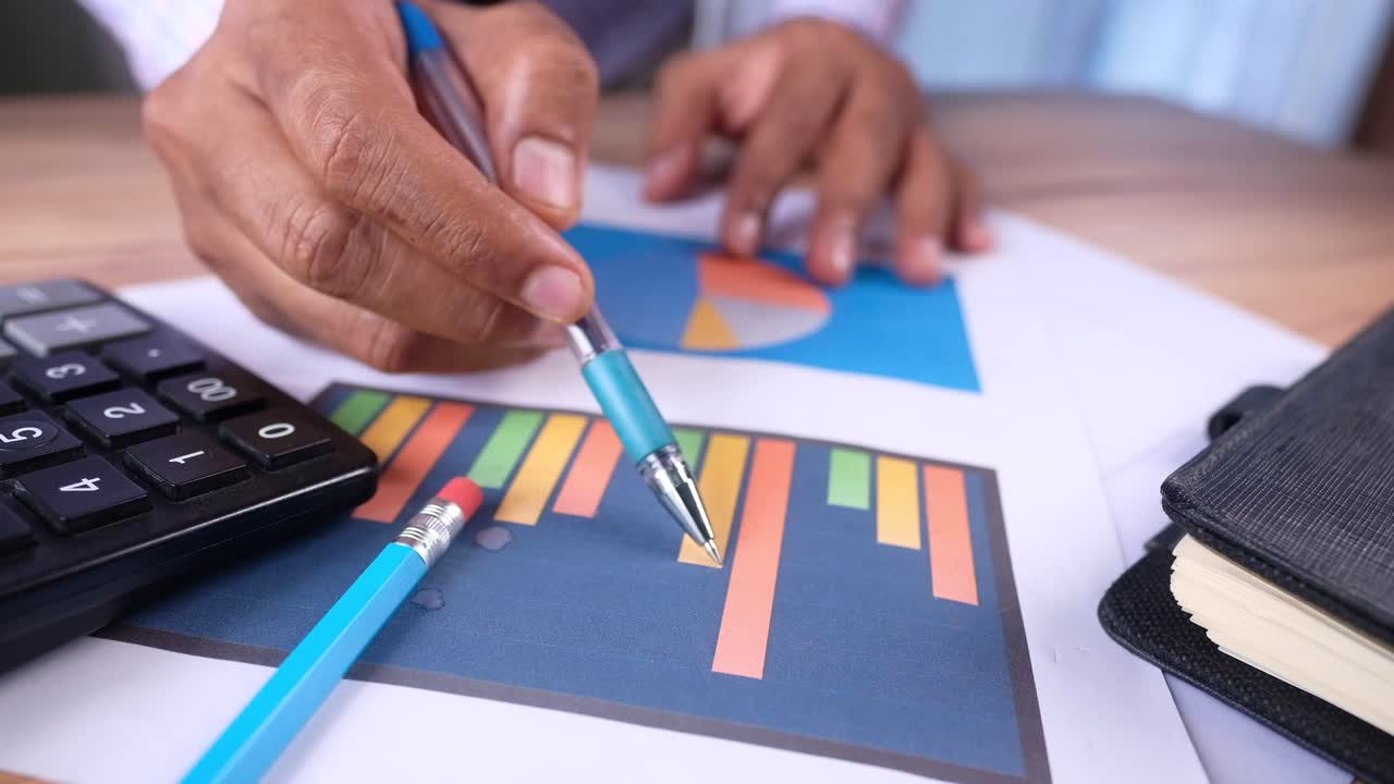 análisis de negocios con gráficos y gráficos