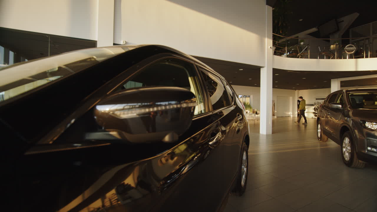 exhibición en la sala de exposiciones de nissan x-trail