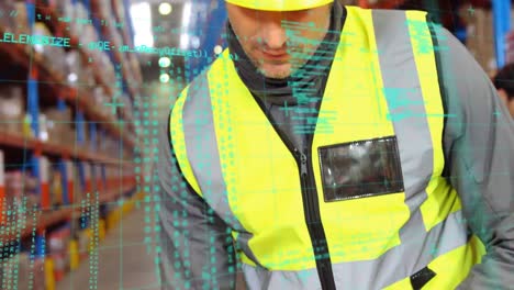 animación del procesamiento de datos sobre el hombre que trabaja en el almacén
