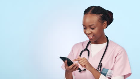 Doctor,-woman-and-phone-with-healthcare