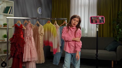 Child Fashion Vlog