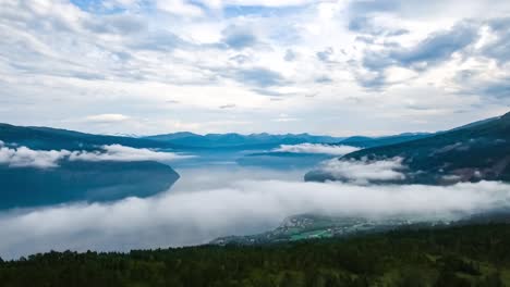 Imágenes-Aéreas-Hermosa-Naturaleza-Noruega.