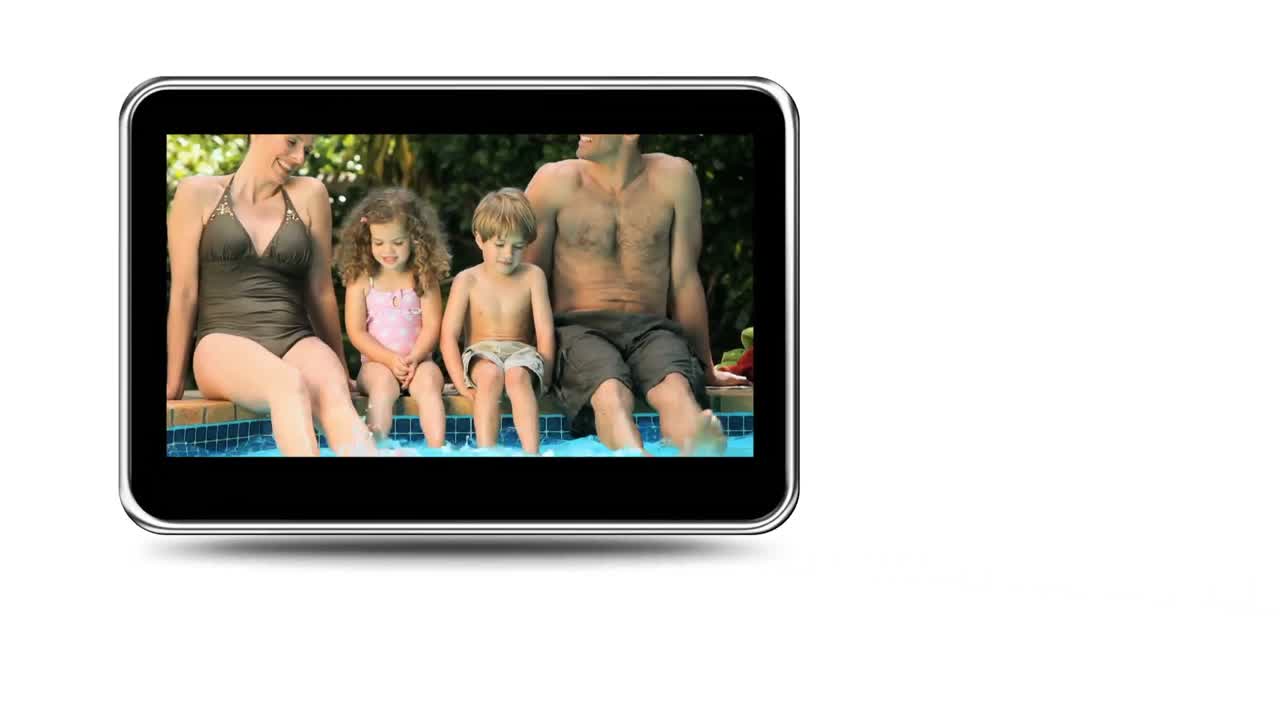 montaje de familias que se divierten juntas al aire libre