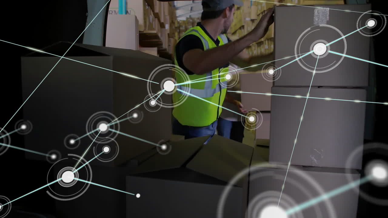 animación de la red de comunicación a través de un trabajador caucásico cargando una furgoneta en un almacén