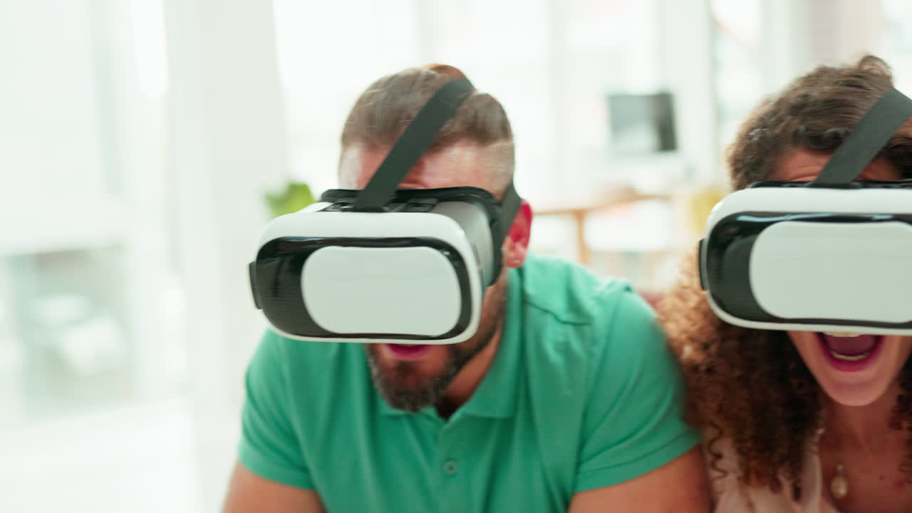 realidad virtual, gafas y pareja jugando juego