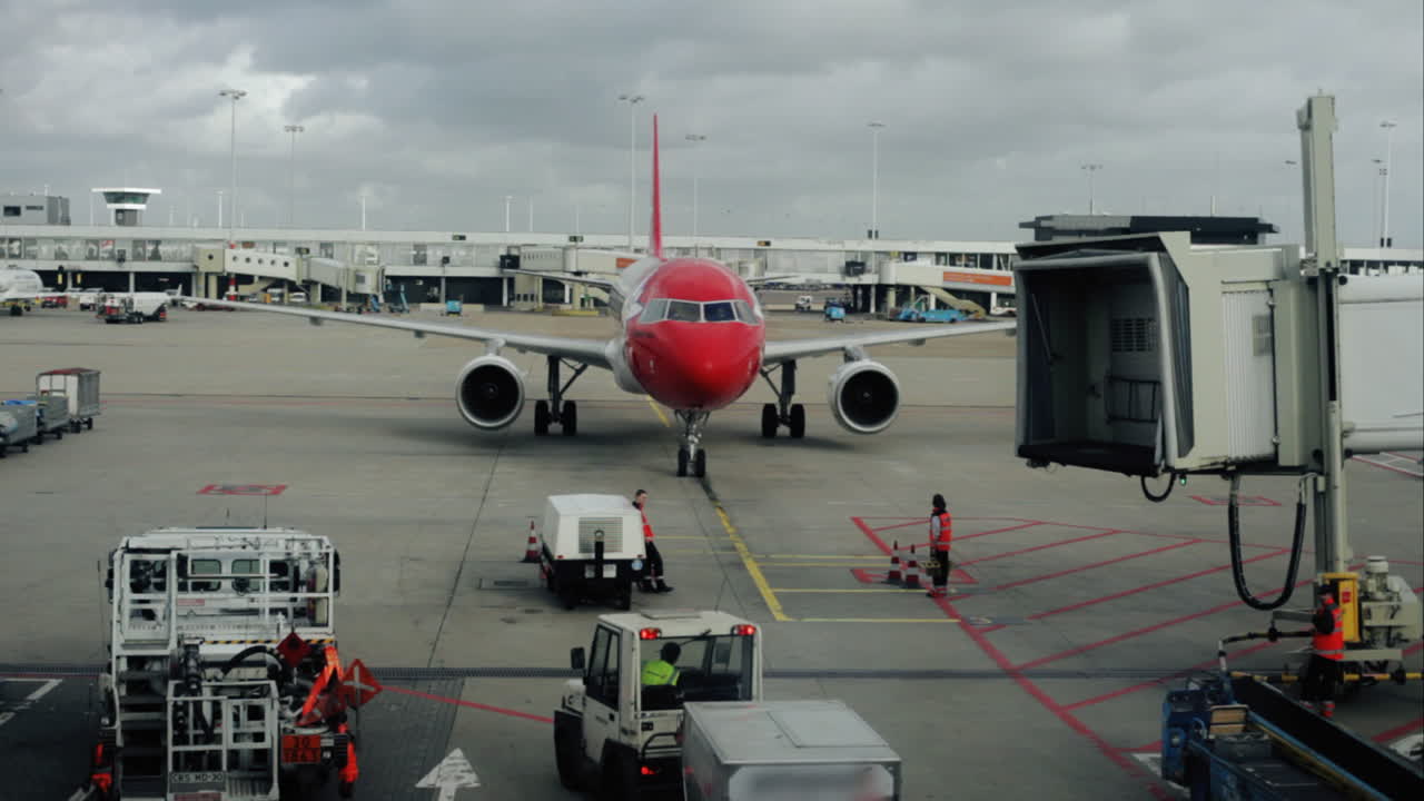 llegada del avión 00