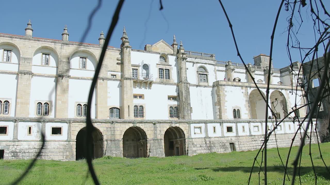 Edificio Cattedrale Chiesa Convento Patrimonio In primo piano Viaggio Persone Mattina Soleggiato Vecchio edificio Portogallo Tomar Pietre Muro di pietra Inquadratura ravvicinata