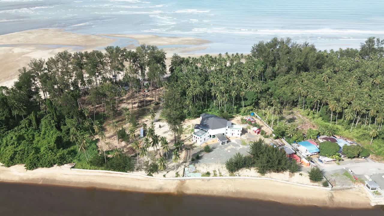 Pugu Beach Lundu is a serene coastal destination, roughly a two-hour drive from Kuching. It wide, golden sands"virgin" atmosphere regarded by nature lovers for its untouched beach