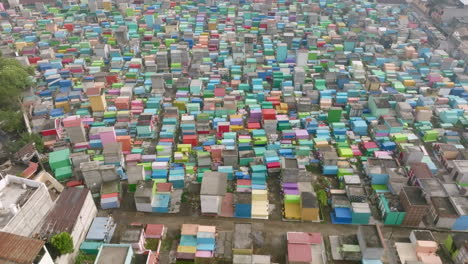 sobrevuelo aéreo un colorido cementerio en san juan ostuncalco en guatemala