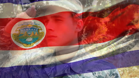 animación de la bandera de costa rica sobre el soldado caucásico