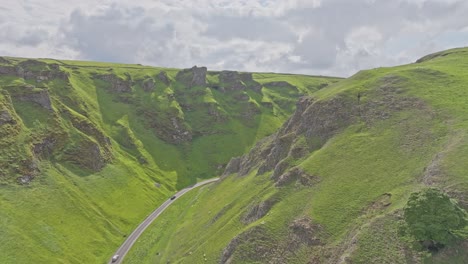 scenic winnats pass in limestone gorge of derbyshire, england