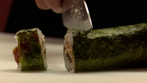 preparación de sushi