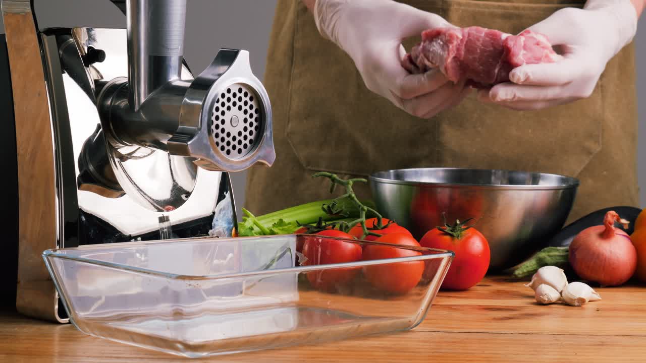 Preparing Minced Meat