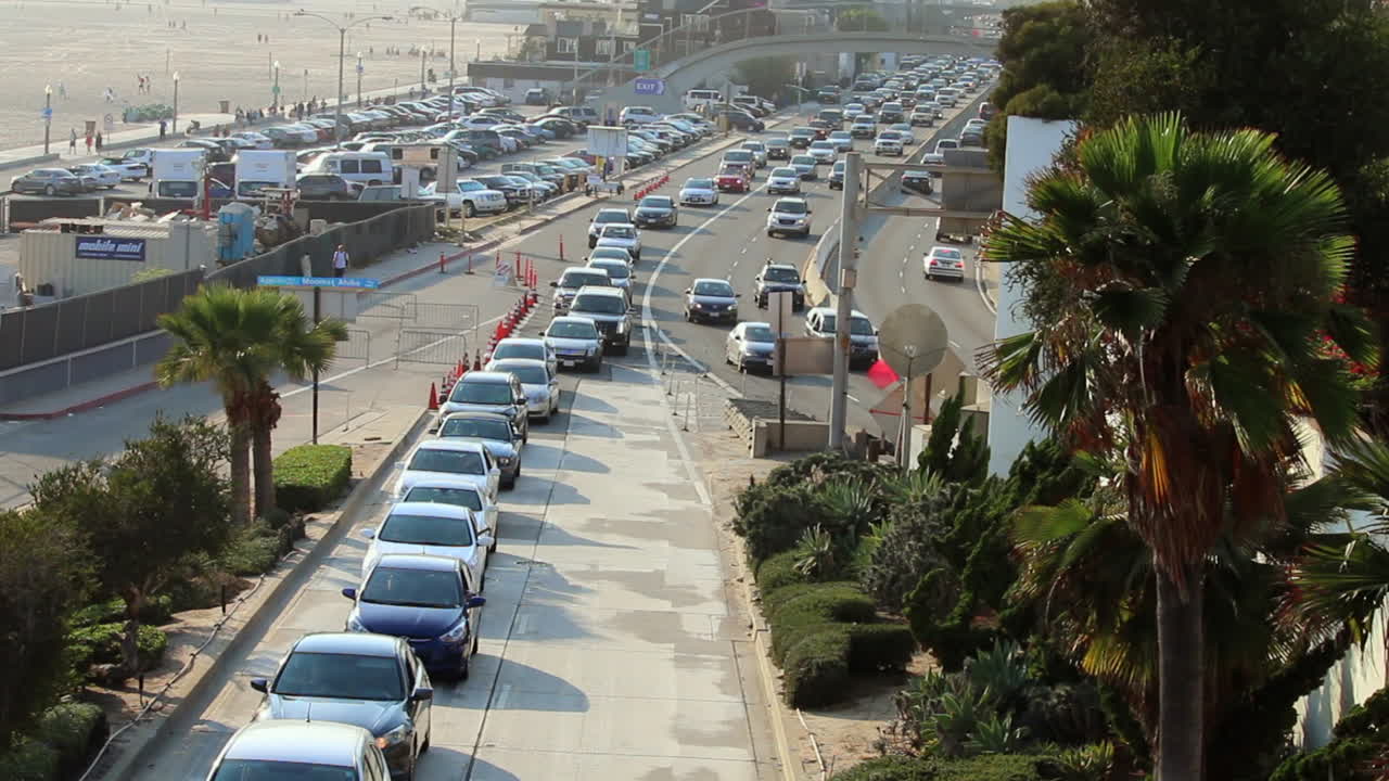 Heavy traffic exiting off of Pacific Coast Highway in Santa Monica, California