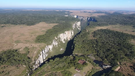 canyon of itaimbezinho south of brazil, aerial from high altitude, complete scene, from right side