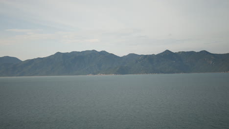 산과 바다 풍경