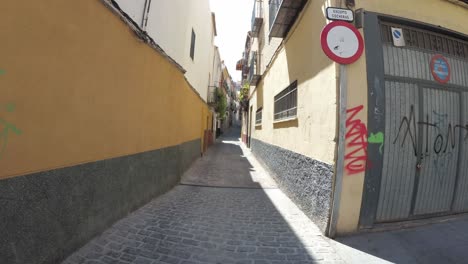 centro de la ciudad de jaén españa y calles algunas vistas de esta ciudad vieja en andalucía españa a 4k 24fps