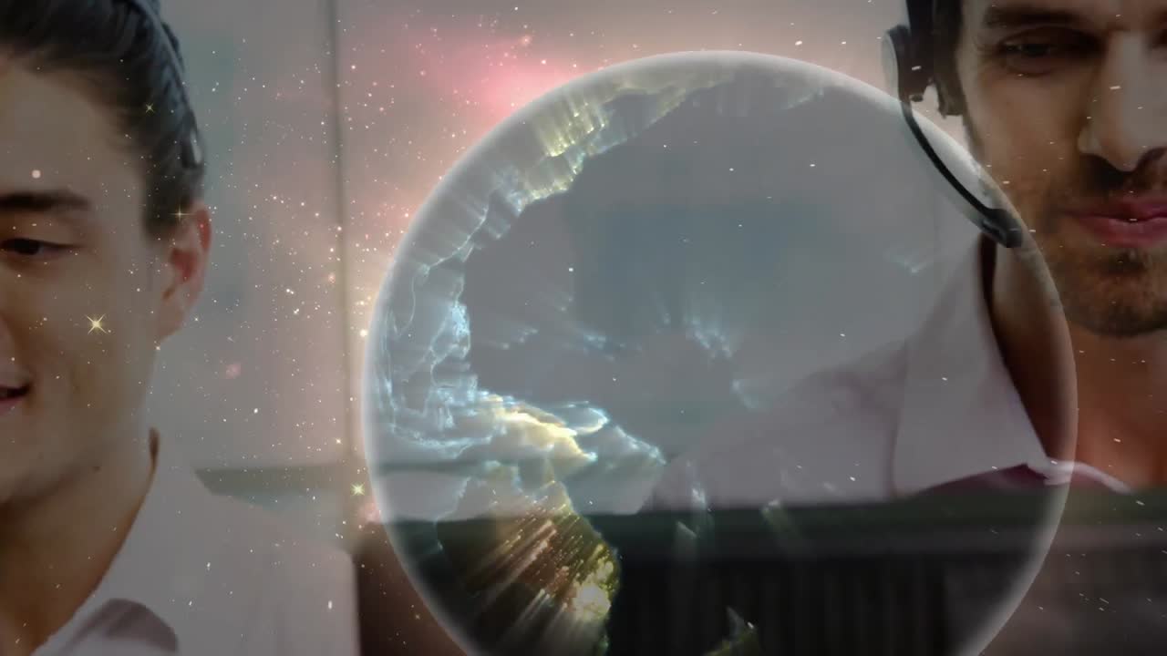 전화 헤드 ⁇ 을 착용 한 사업가 들 을 통한 연결 네트워크 의 애니메이션