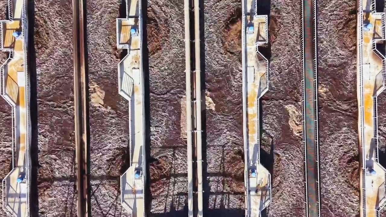 Wastewater treatment facility processes used water at a treatment plant during the day
