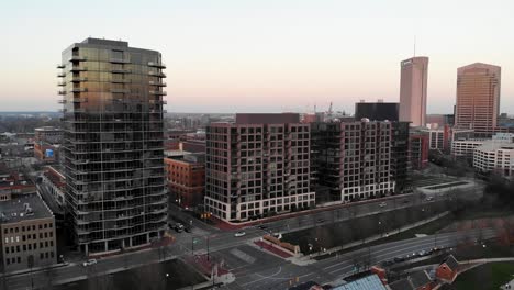 condominios en el banco norte en el distrito de arena en columbus ohio