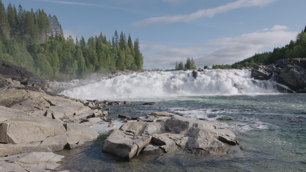 Norway Waterfall 4K 01