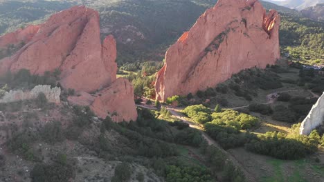 Jardín-De-Los-Dioses,-Imágenes-De-Drones-Aéreos-De-La-Puesta-De-Sol-De-Colorado