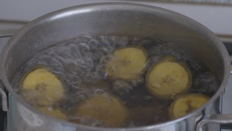 boiling plantain banana to make banana puree, part 4