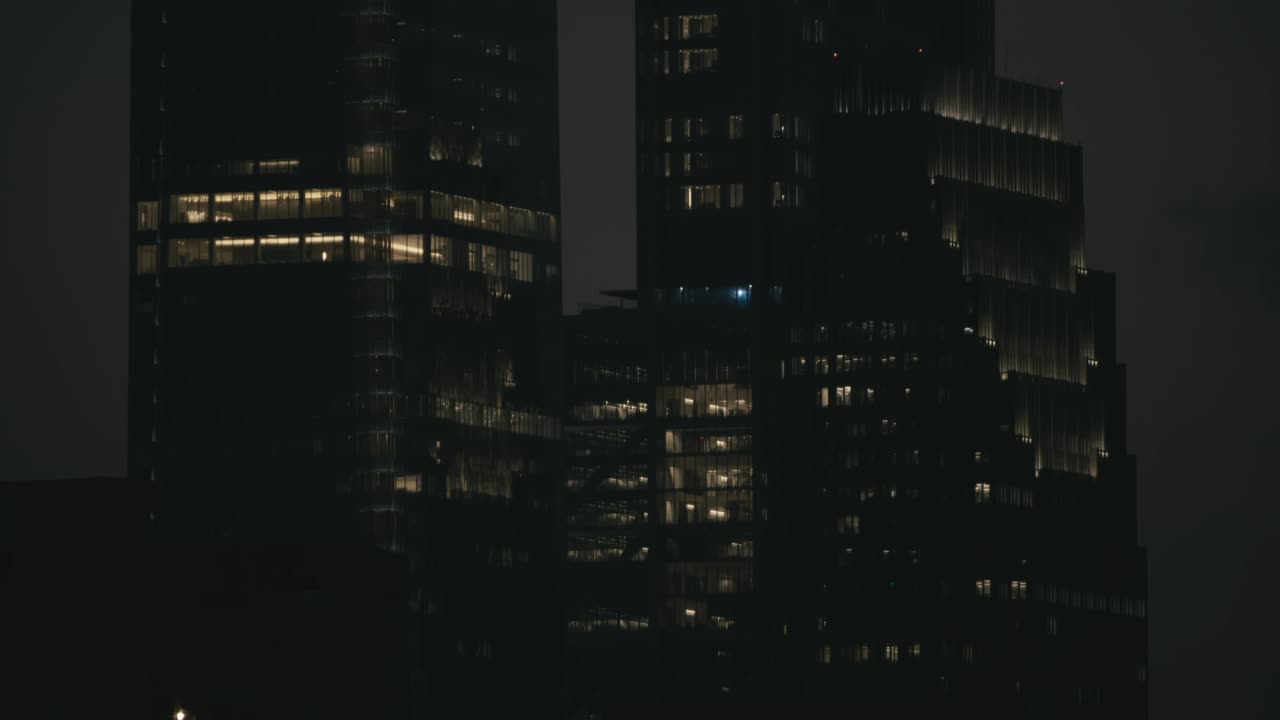 Skyline di Filadelfia, al crepuscolo, con le luci
