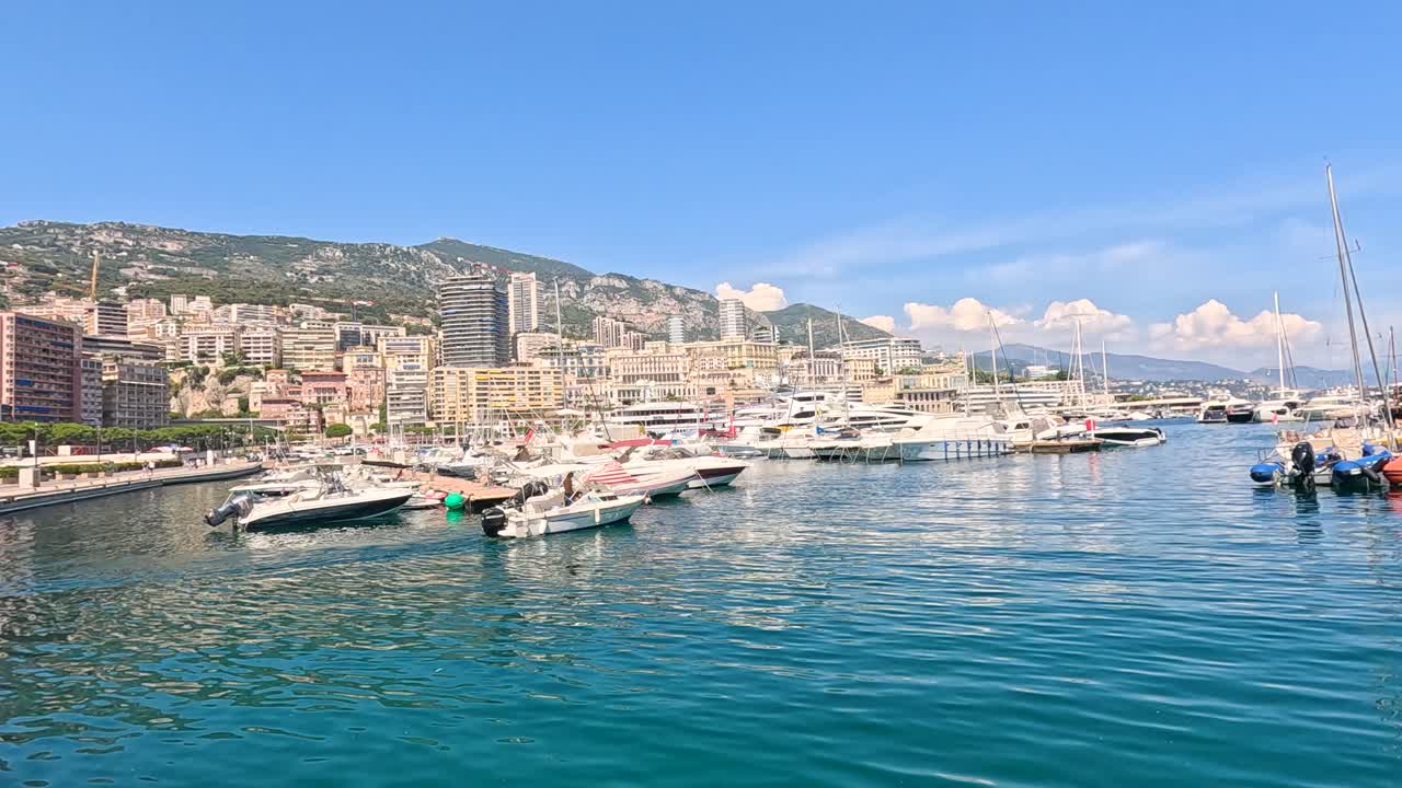 Vista panoramica del porto di Monte Carlo