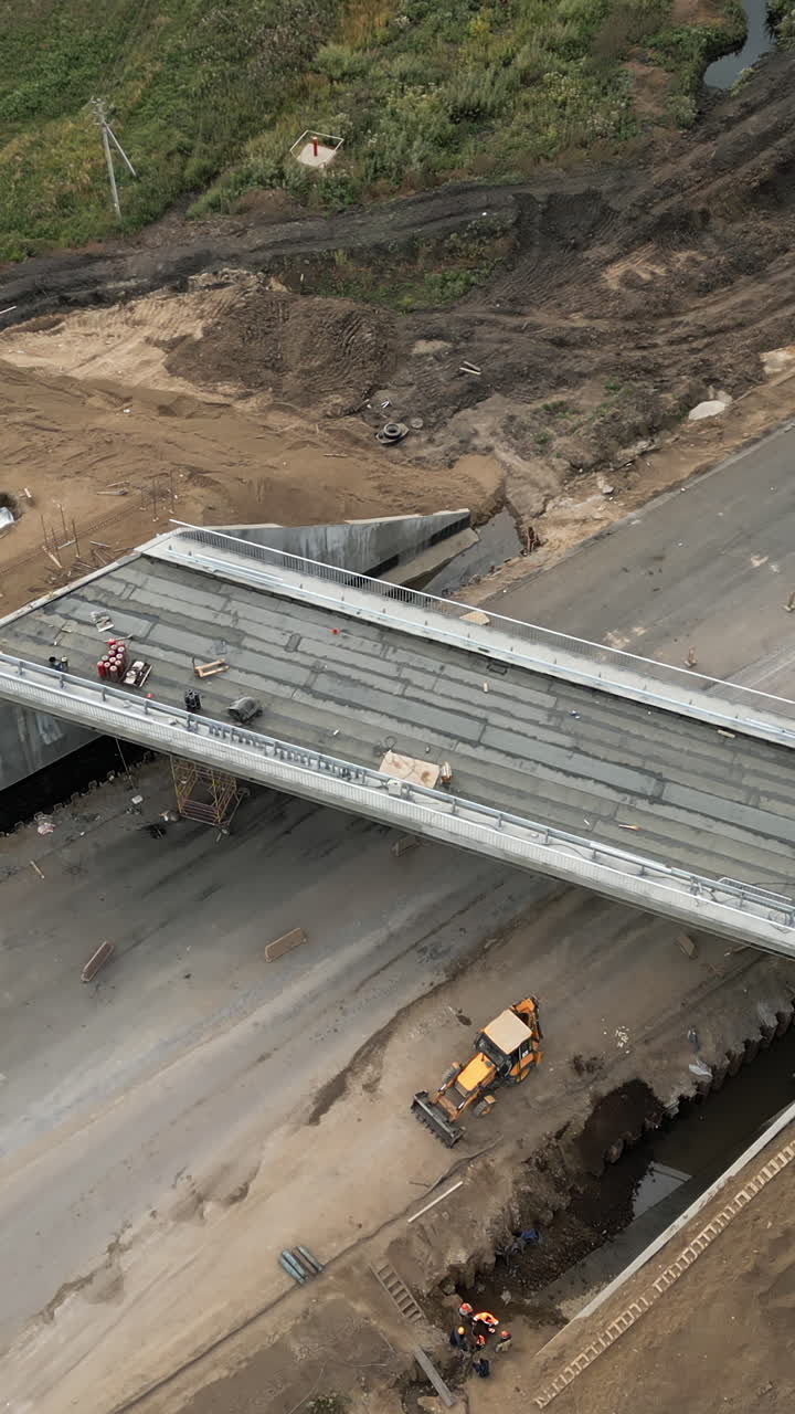 Short title describing the clip