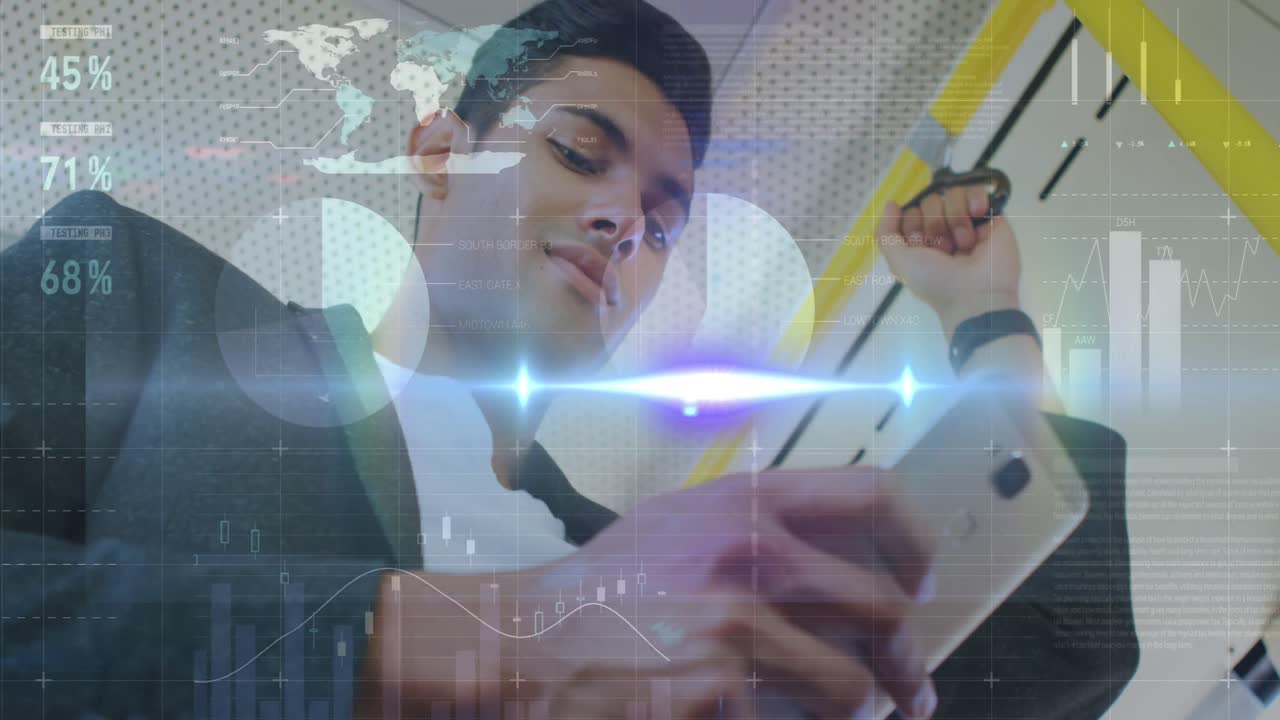 animación de estadísticas y procesamiento de datos sobre un empresario biracial que usa un teléfono inteligente