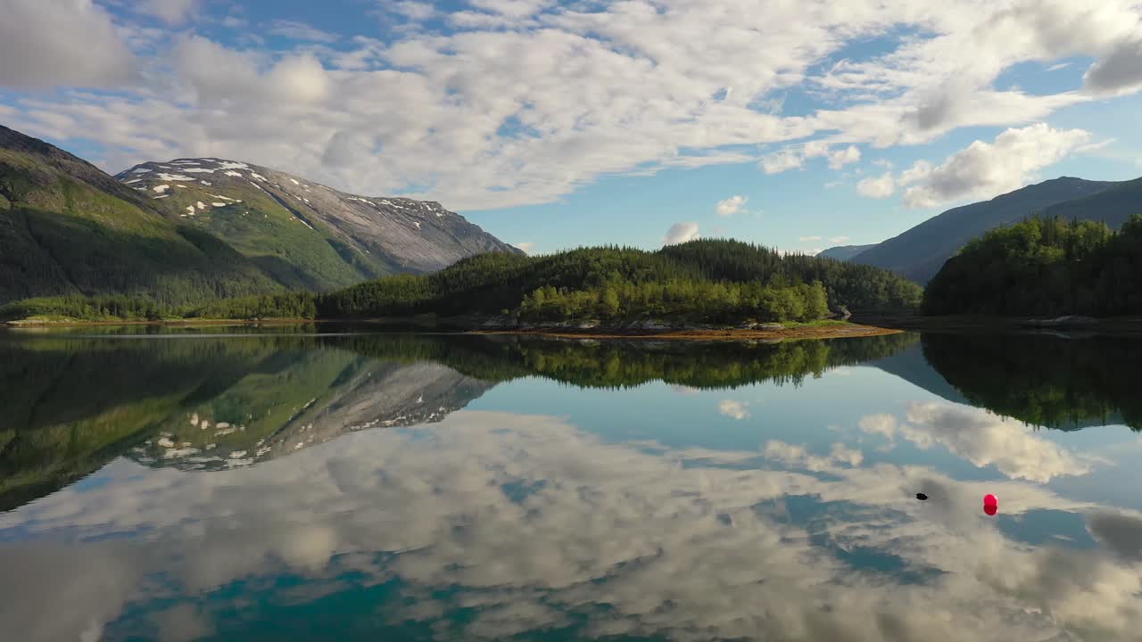 imágenes aéreas de la hermosa naturaleza de noruega