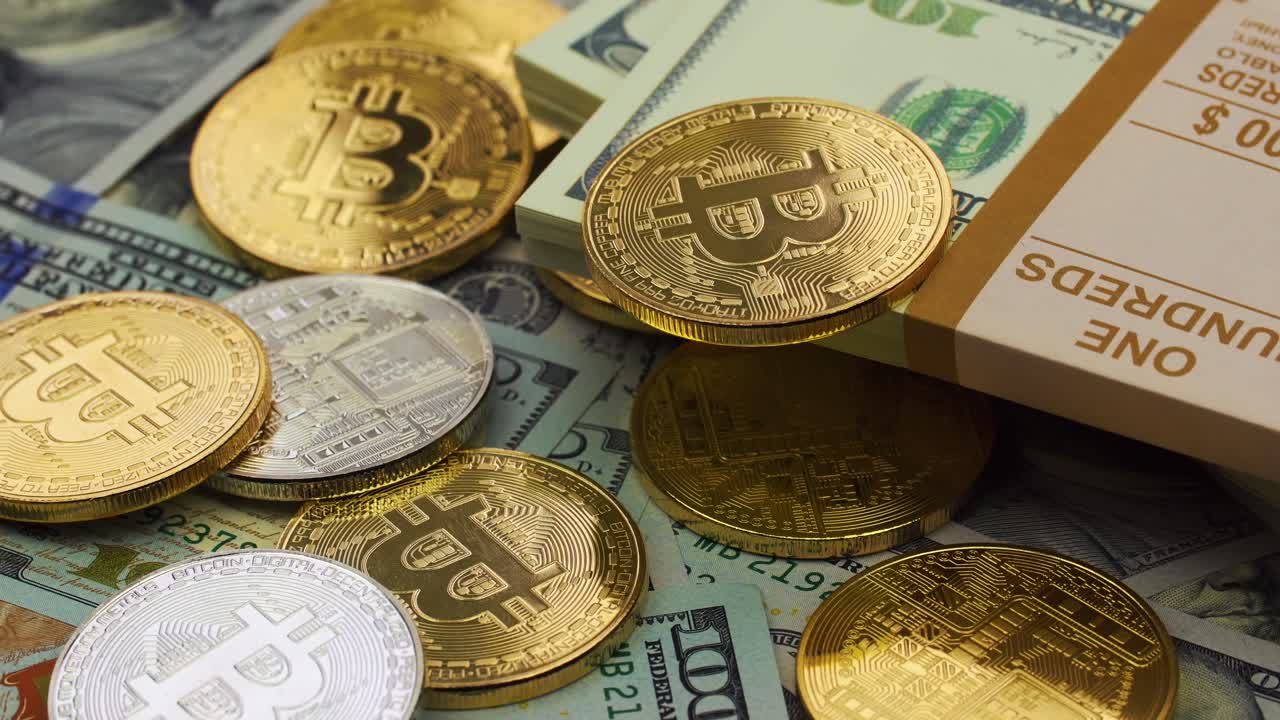 Bitcoins and US Dollar Bills