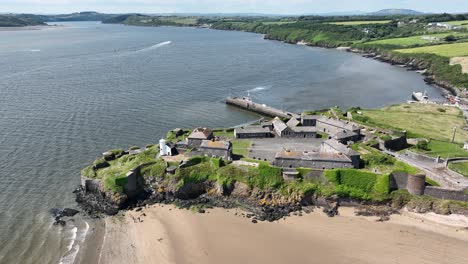 Estuario-De-Waterford-Protegido-De-Los-Invasores-Durante-Cientos-De-Años-Por-La-Península-De-Duncannon-Fort-Hook,-Wexford,-Irlanda