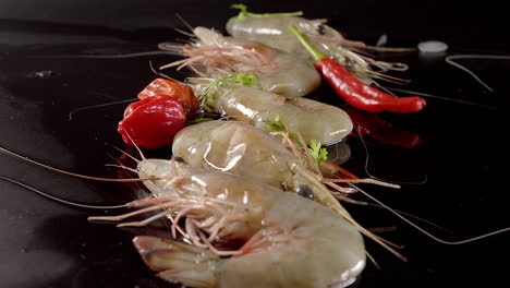 fresh sea prawns with spices