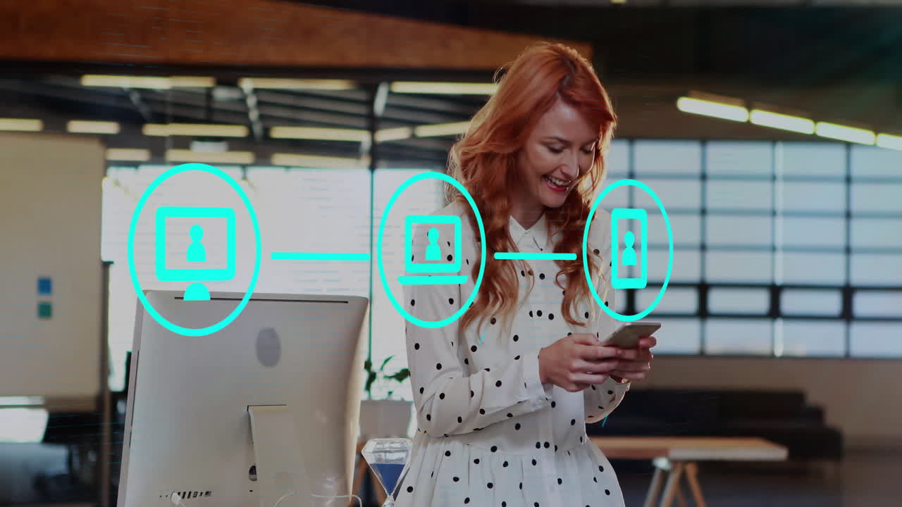 animación de una red de conexiones con iconos digitales sobre una mujer de negocios caucásica que utiliza un teléfono inteligente