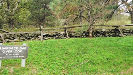 Buckel-Gap-Aussichtspunkt-Entlang-Des-Blue-Ridge-Parkway-In-Virginia