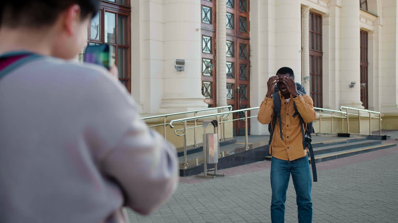 amigos tomando fotos