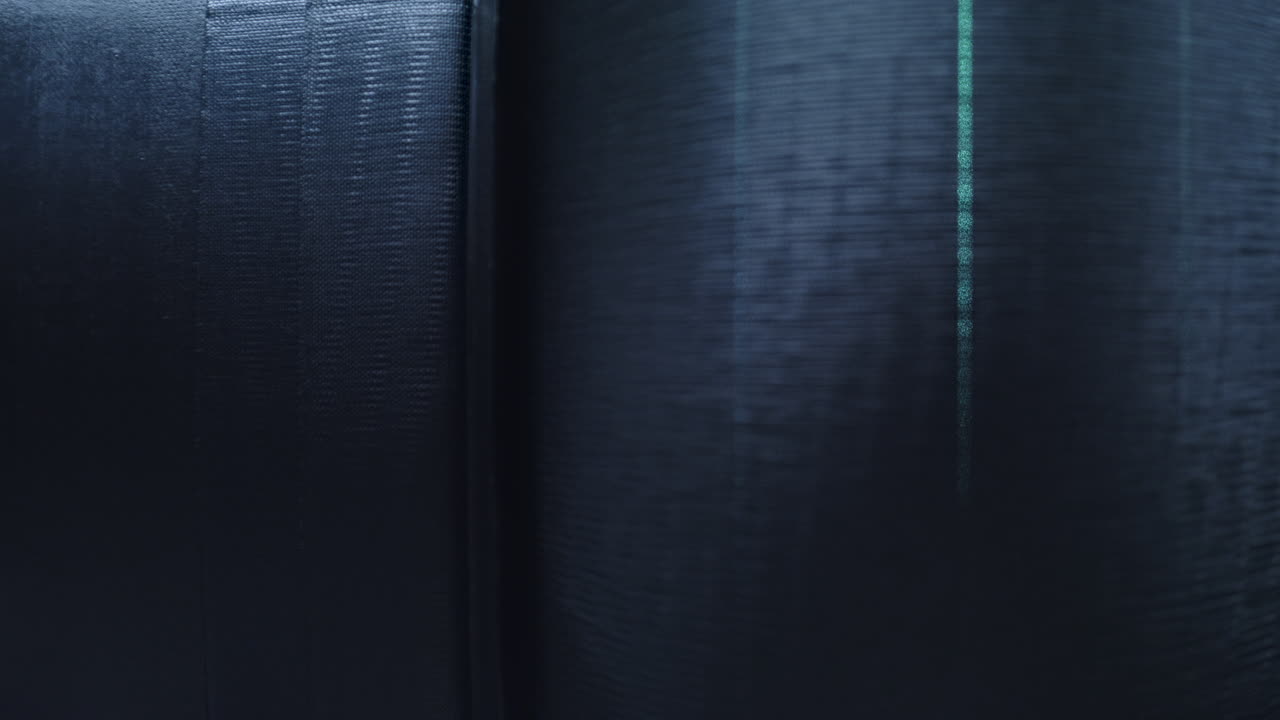 construcción detallada de neumáticos automotores a partir de la tecnología de cinta de goma negra en fábrica