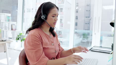 Asian-woman,-call-center-and-consulting