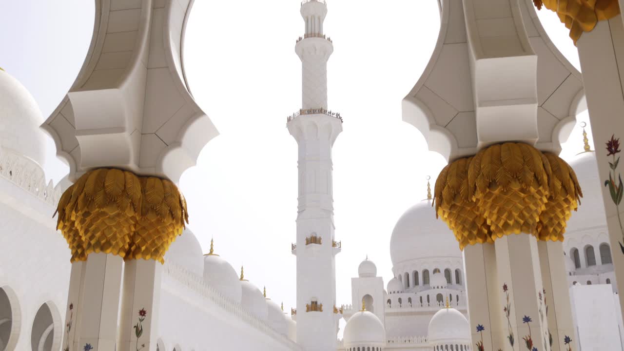 главный зал знаменитой мечети 4к