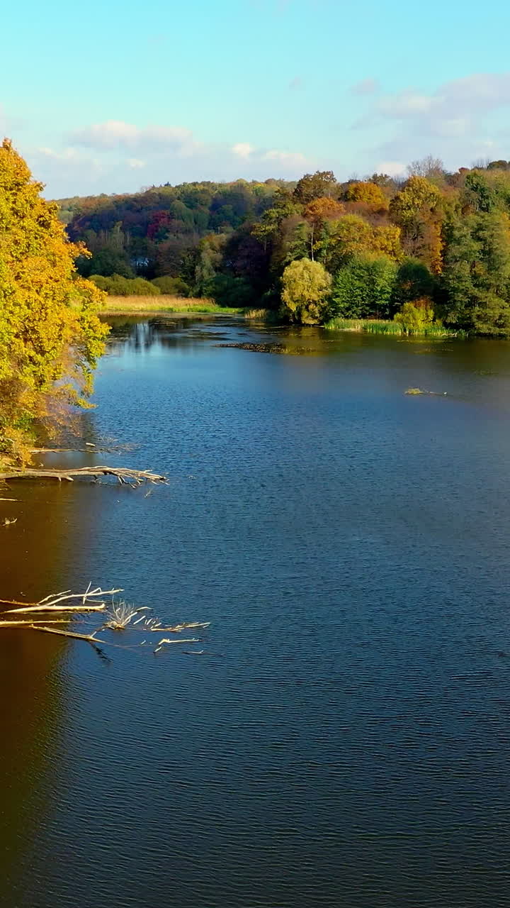 가을의 호수 풍경