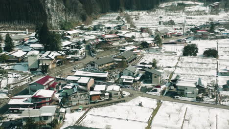Small-Village-On-Snow-Covered-Landscape-At-Okuhida-Region-Of-Gifu-Prefecture-In-Northern-Japan