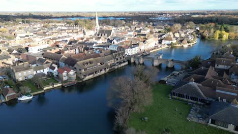 Gran-Río-Ouse-St-Ives-Cambridgeshire-Reino-Unido-Drone-Vista-Aérea