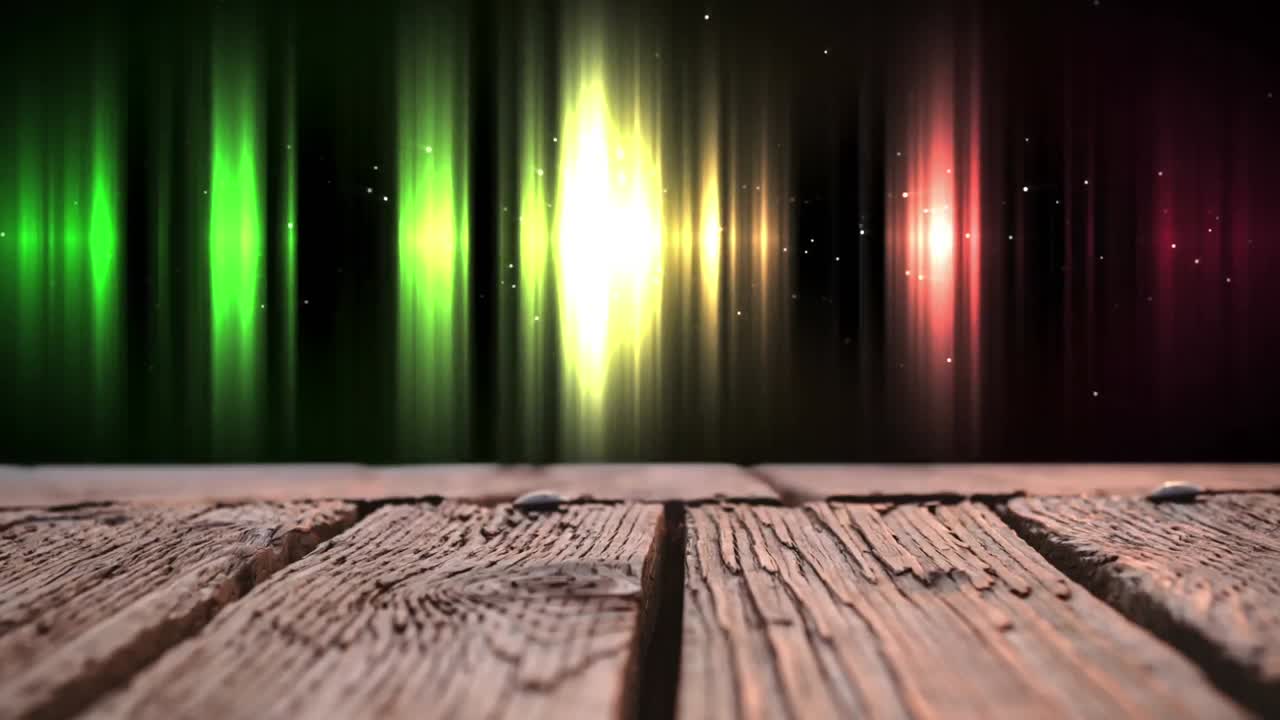 cubierta de madera y luces de colores