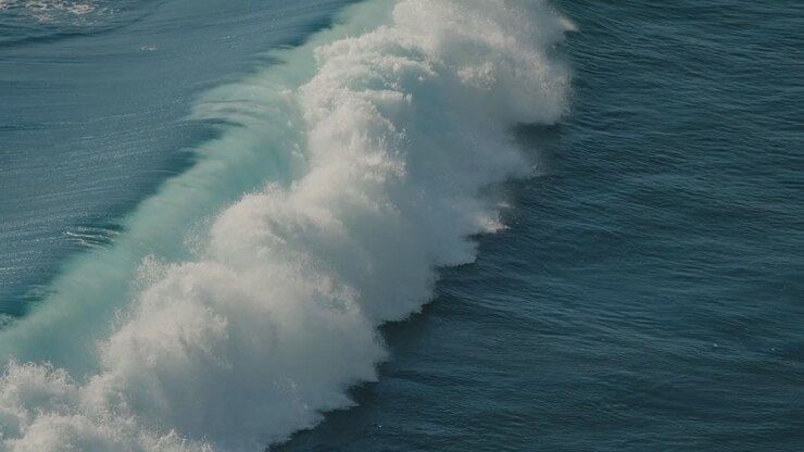 Powerful sea waves crash in slow motion