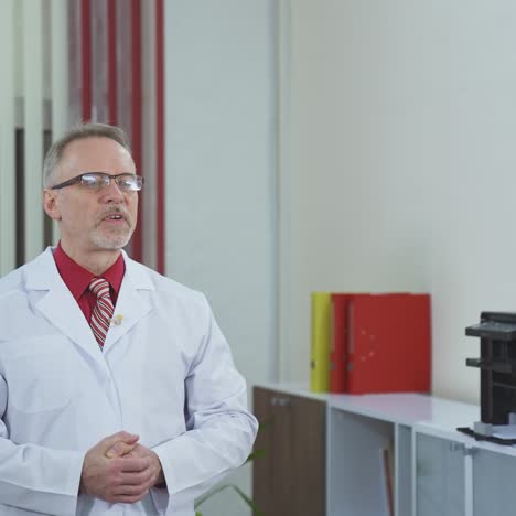 physician talking using video call